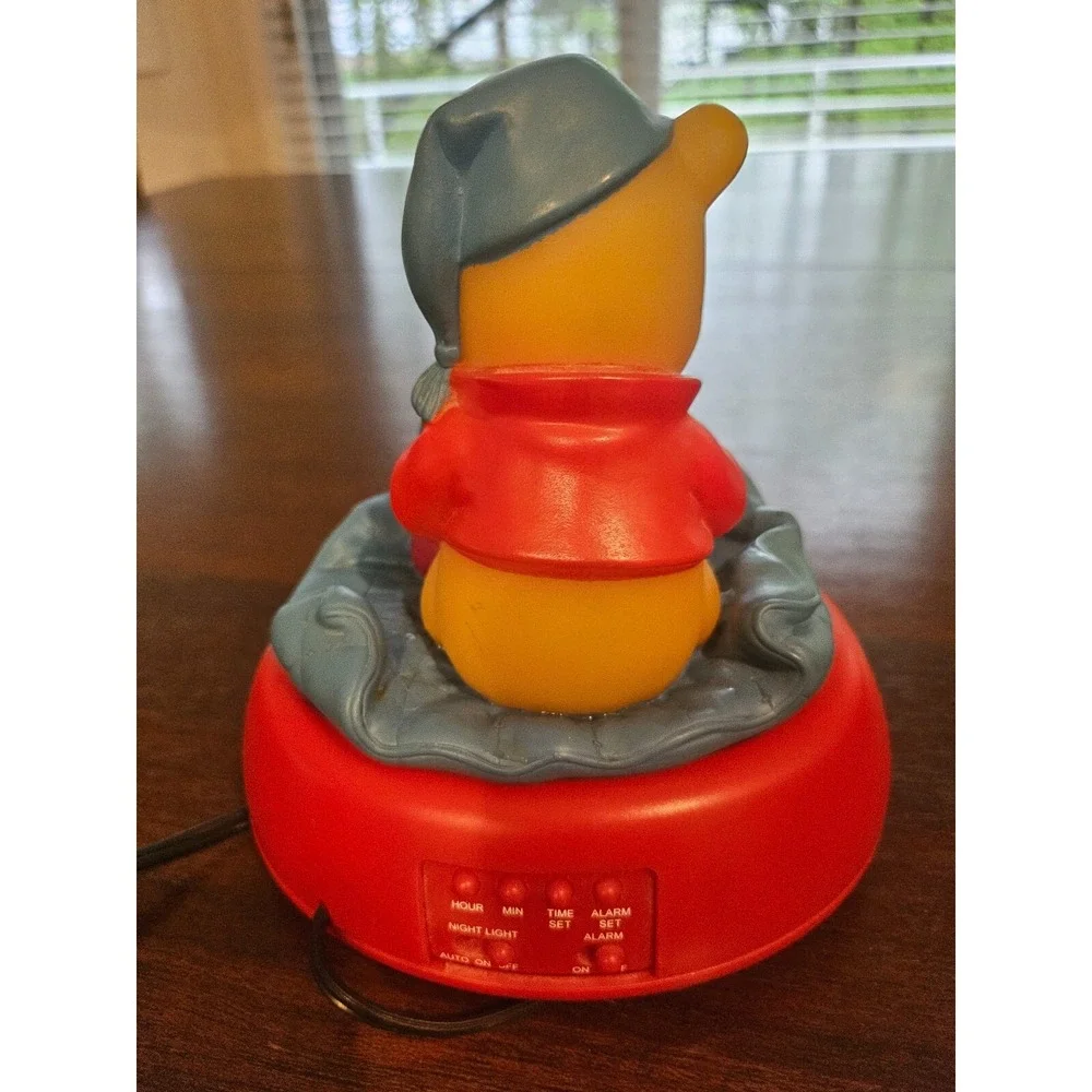 Winnie the Pooh Fantasma Alarm‎ Clock Night Light VTG Works perfect
